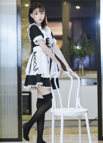 年轻的漂亮教师4韩版_蓝光高清在线观看