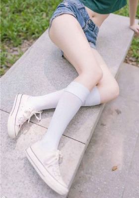 三个老头一起吃波多野结衣_影视大全视频
