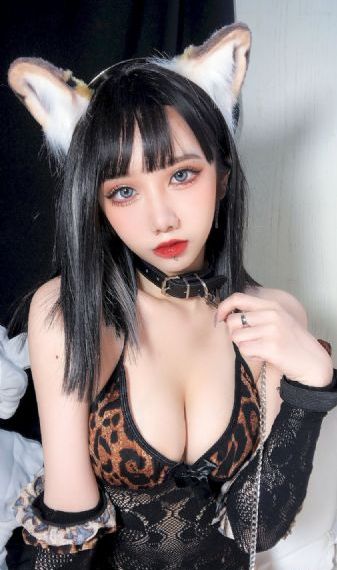 被最想拥抱的男人给威胁_HDHD高清在线观看