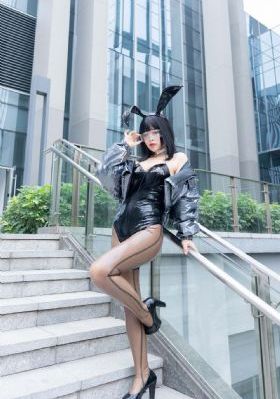 一边亲一边膜下奶_高清电影完整版