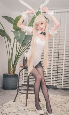 吃奶扶着岳从后面挺进乱_BD韩语HD高清在线观看