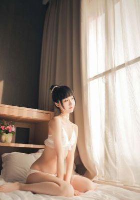 曹查理陈雅伦三级全部观看_暖暖免费观看视频