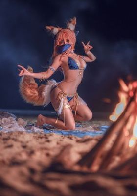 加勒女比海盗_无广告免费播放高清电影